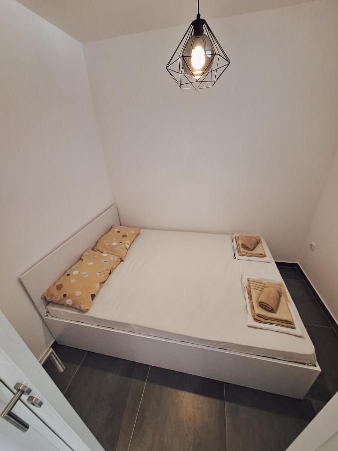 Azimut Apartman Бієліна Екстер'єр фото