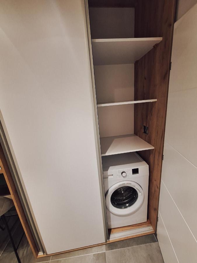Azimut Apartman Бієліна Екстер'єр фото